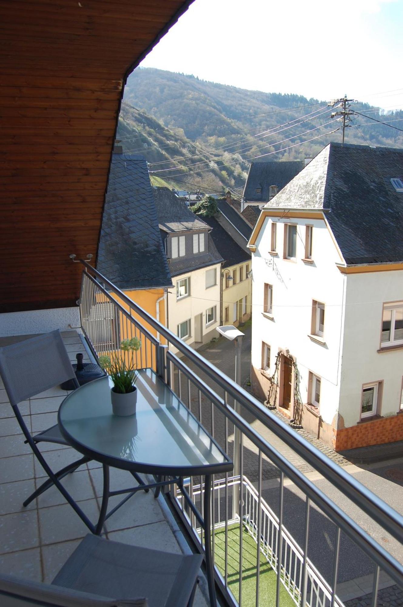 Ferienwohnung An Der Mosel, Romeo Senheim Exterior photo
